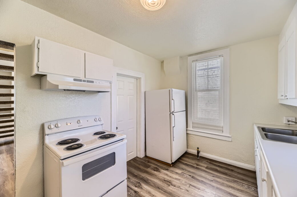 750 Lipan St – Web Quality – 016 – 13 Kitchen