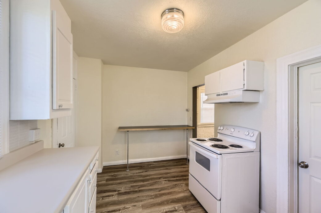 750 Lipan St – Web Quality – 017 – 14 Kitchen
