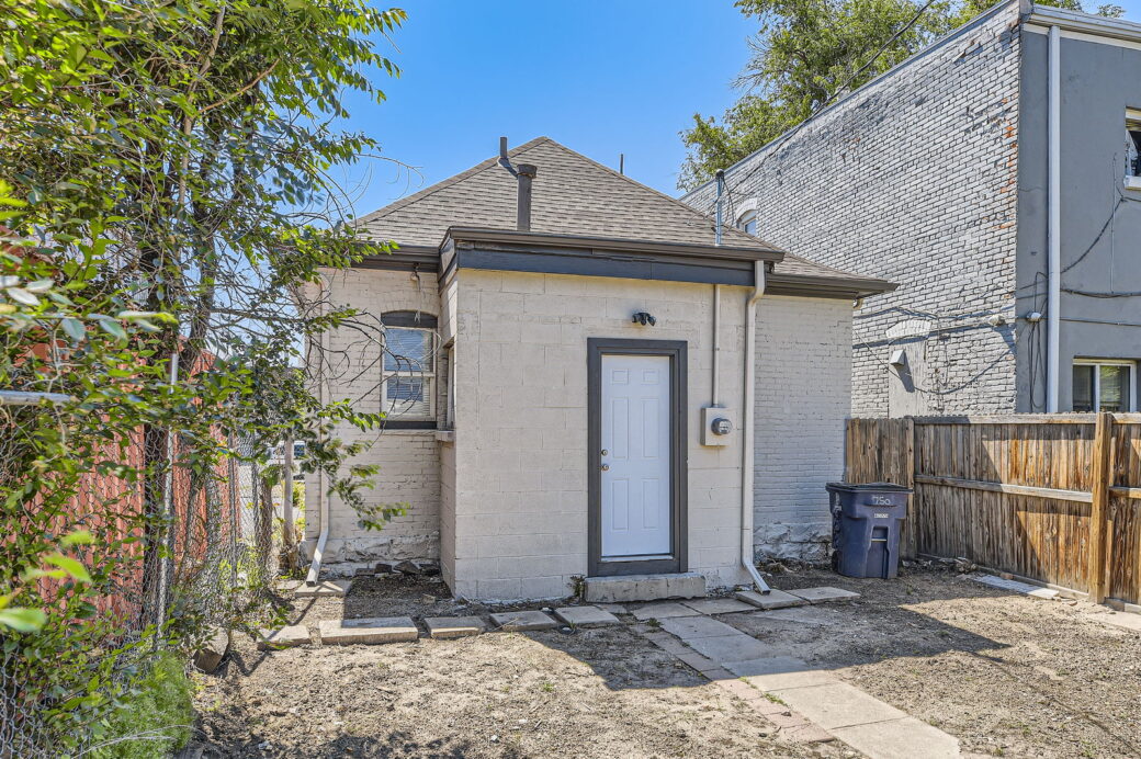 750 Lipan St – Web Quality – 029 – 28 Exterior Rear