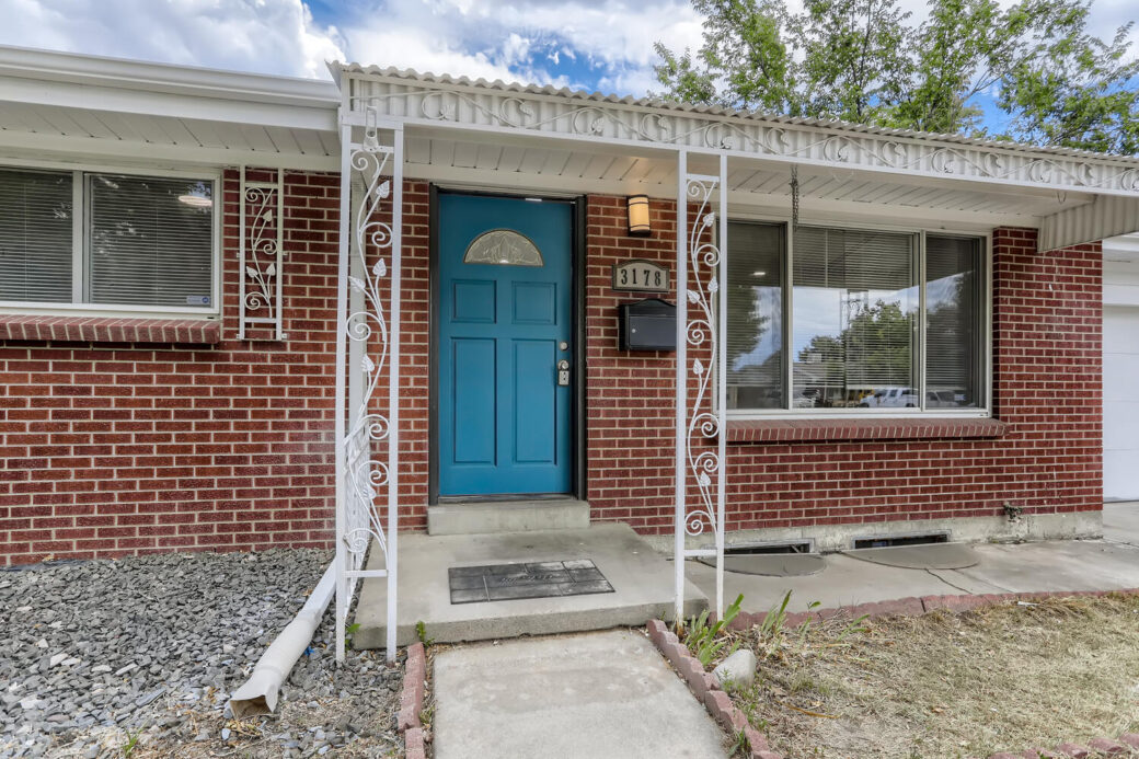 3178 Salem St Aurora CO 80011-large-002-003-Exterior Front Entry-1500×1000-72dpi