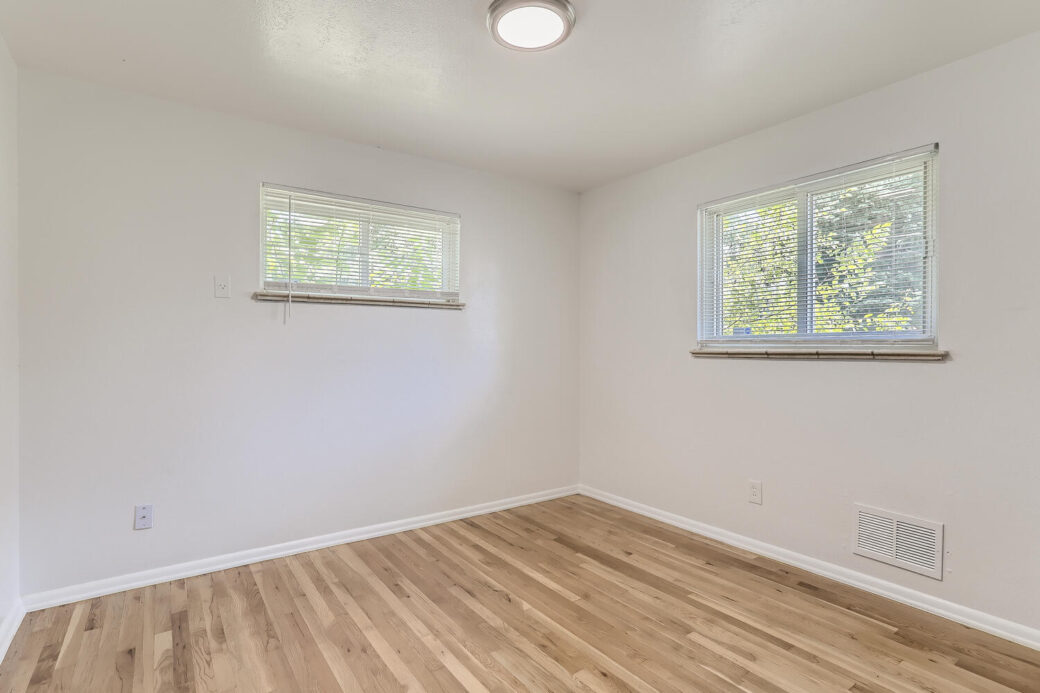 3178 Salem St Aurora CO 80011-large-012-013-Bedroom-1500×1000-72dpi