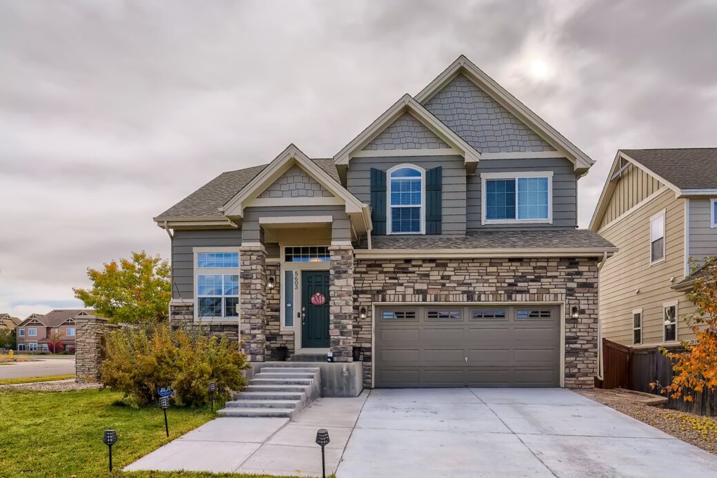 5603 S. Biloxi Way Aurora CO – Web Quality – 000 – 01 Exterior Front