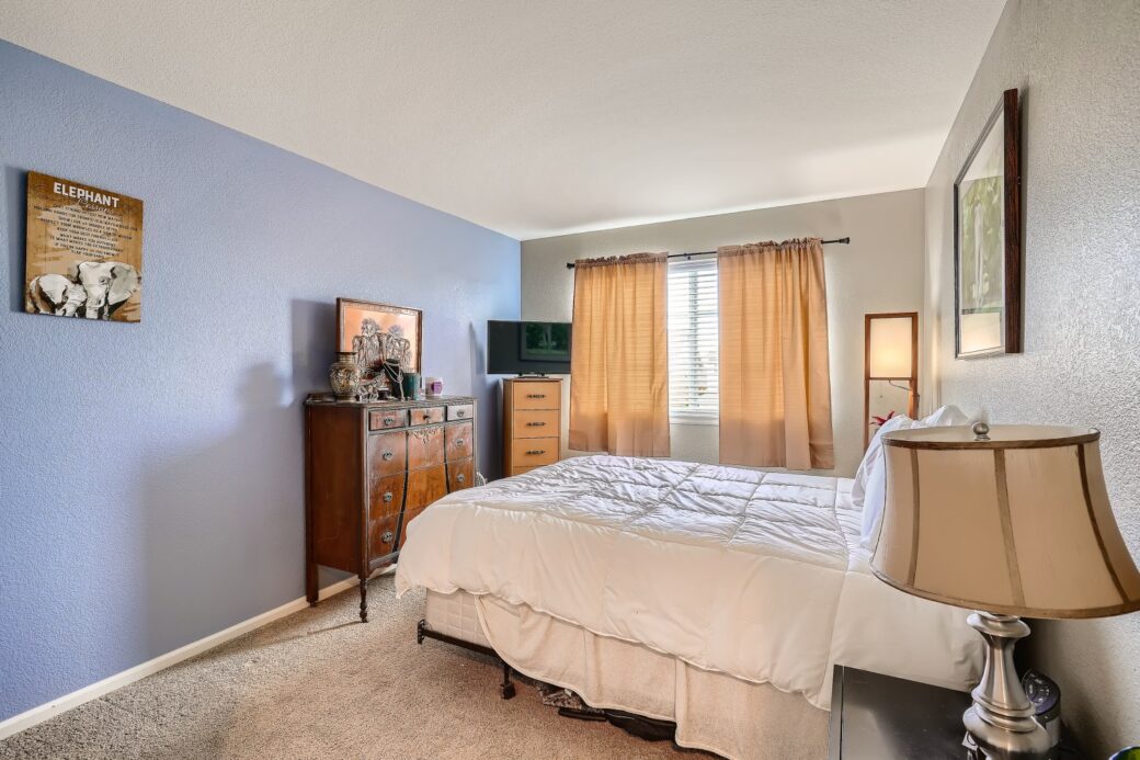 5603 S. Biloxi Way Aurora CO – Web Quality – 007 – 15 2nd Floor Bedroom