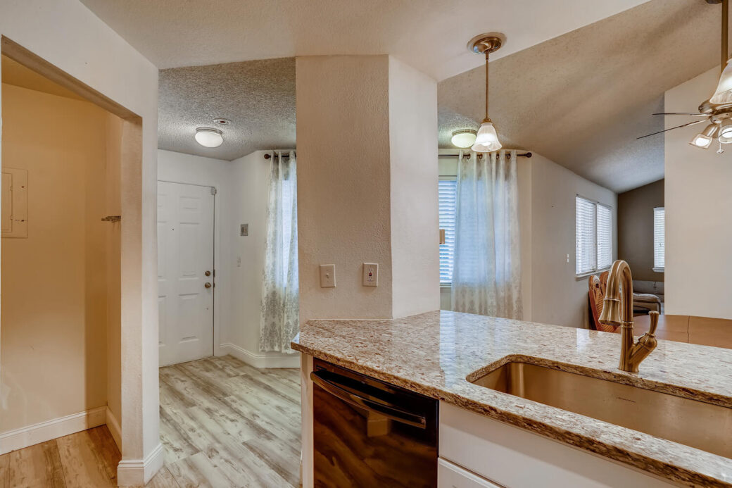 6001 S Yosemite St Unit F 201-large-011-022-Kitchen-1500×1000-72dpi