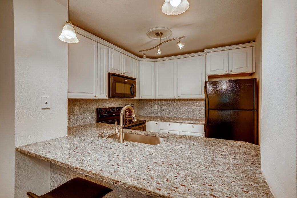 6001 S Yosemite St Unit F 201-large-014-016-Kitchen-1500×1000-72dpi
