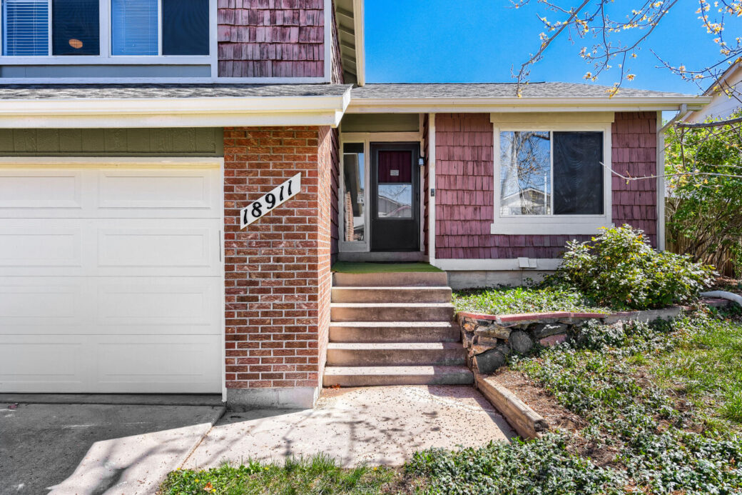 18911 E Loyola Cir – Web Quality – 001 – 01 Exterior Front
