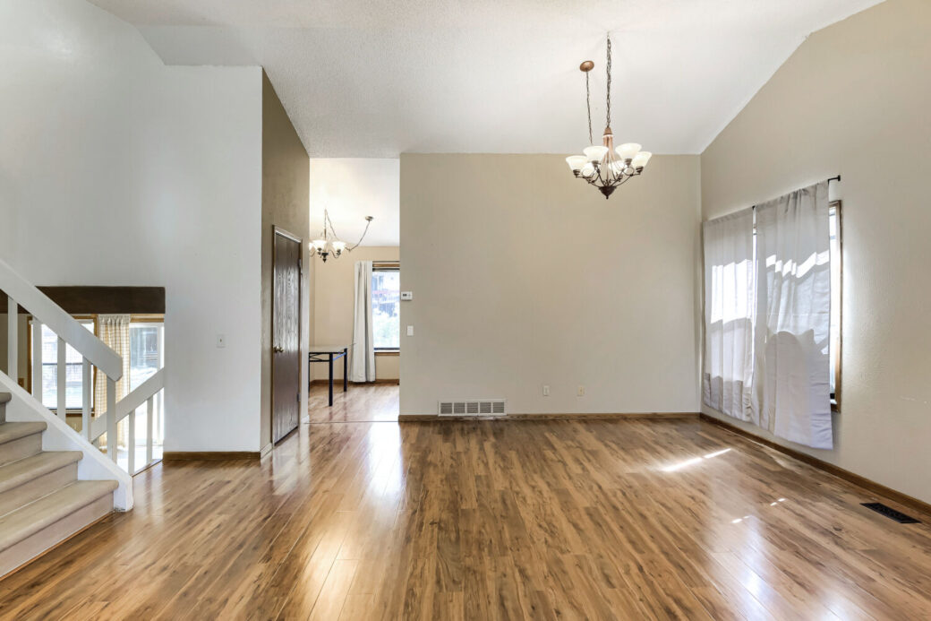 18911 E Loyola Cir – Web Quality – 007 – 07 Living Room