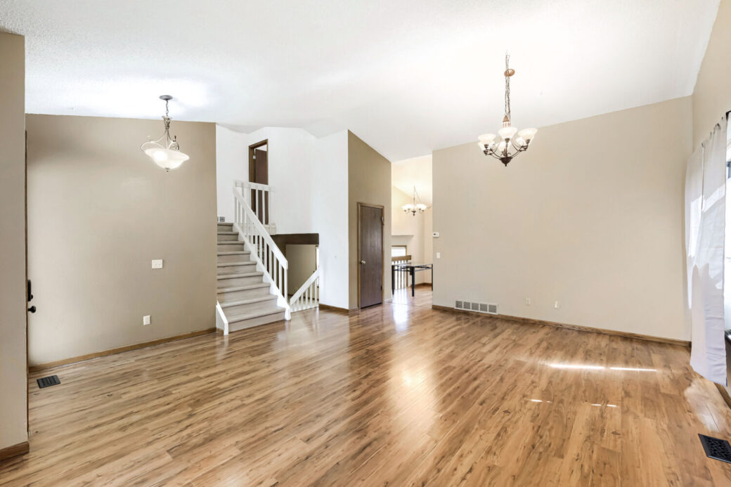 18911 E Loyola Cir – Web Quality – 008 – 08 Living Room