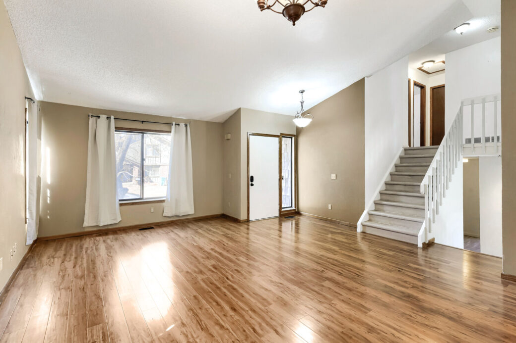 18911 E Loyola Cir – Web Quality – 009 – 09 Living Room