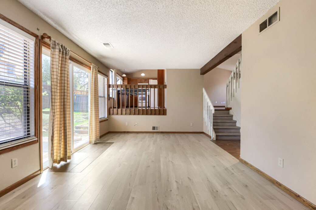18911 E Loyola Cir – Web Quality – 014 – 14 Family Room