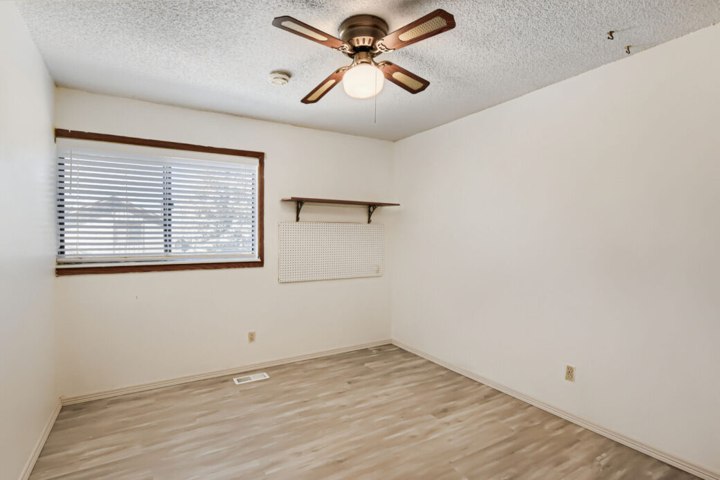 18911 E Loyola Cir – Web Quality – 020 – 20 Bedroom