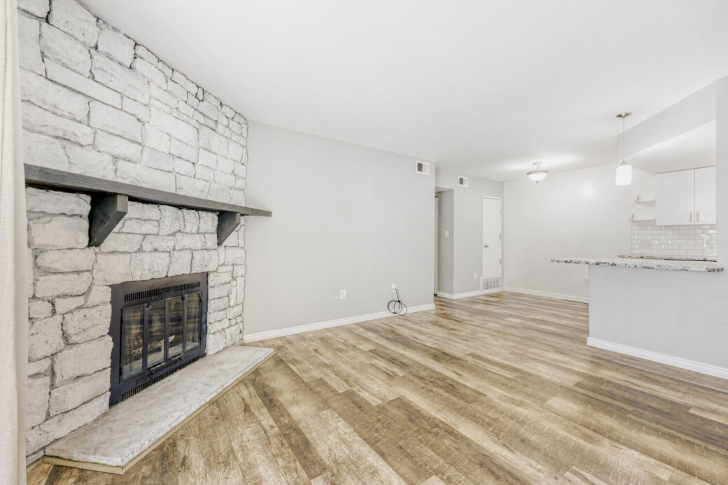 4400 S Quebec St P104 – Web Quality – 006 – 05 Living Room