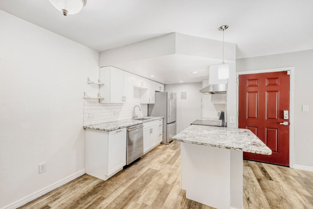 4400 S Quebec St P104 – Web Quality – 010 – 09 Kitchen
