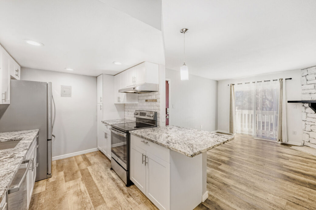 4400 S Quebec St P104 – Web Quality – 011 – 10 Kitchen