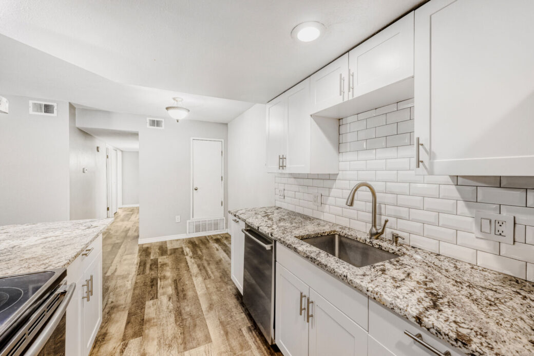 4400 S Quebec St P104 – Web Quality – 012 – 11 Kitchen