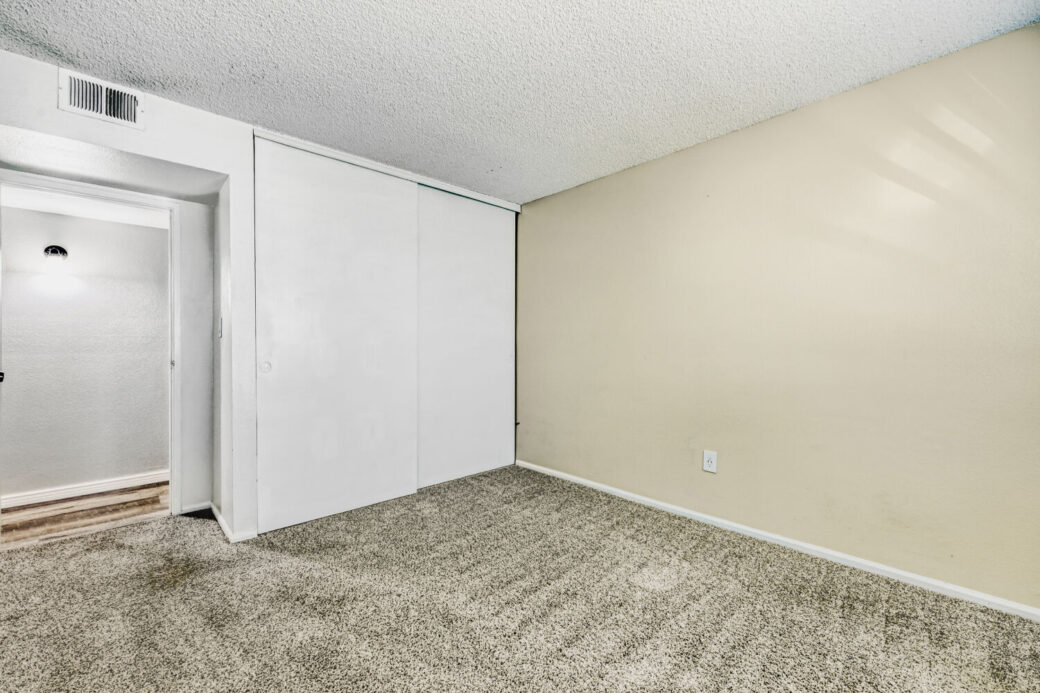 4400 S Quebec St P104 – Web Quality – 018 – 17 Primary Bedroom