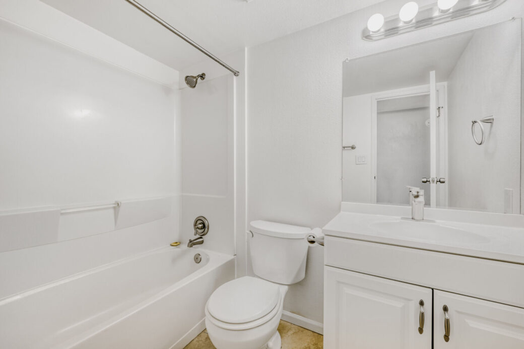 4400 S Quebec St P104 – Web Quality – 022 – 21 Primary Bathroom