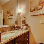 5455 Landamark Pl Unit 1016-large-020-013-Bathroom-1500×1000-72dpi