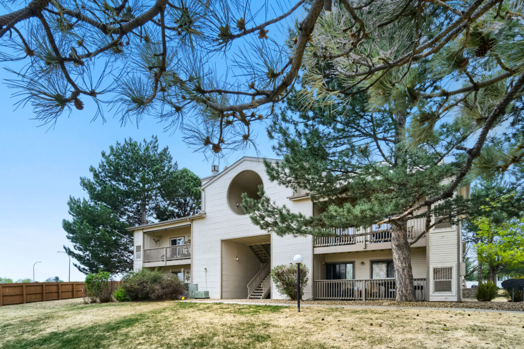 9670 Brentwood Way 103 – Web Quality – 001 – 01 Exterior Front