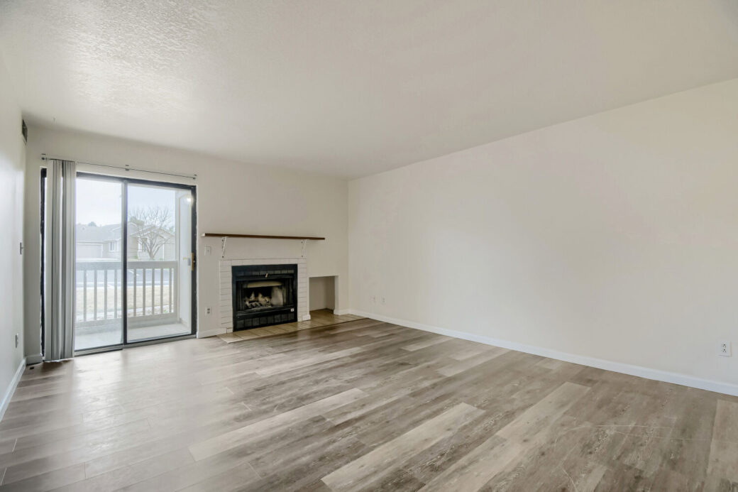 9670 Brentwood Way 103 – Web Quality – 003 – 03 Living Room