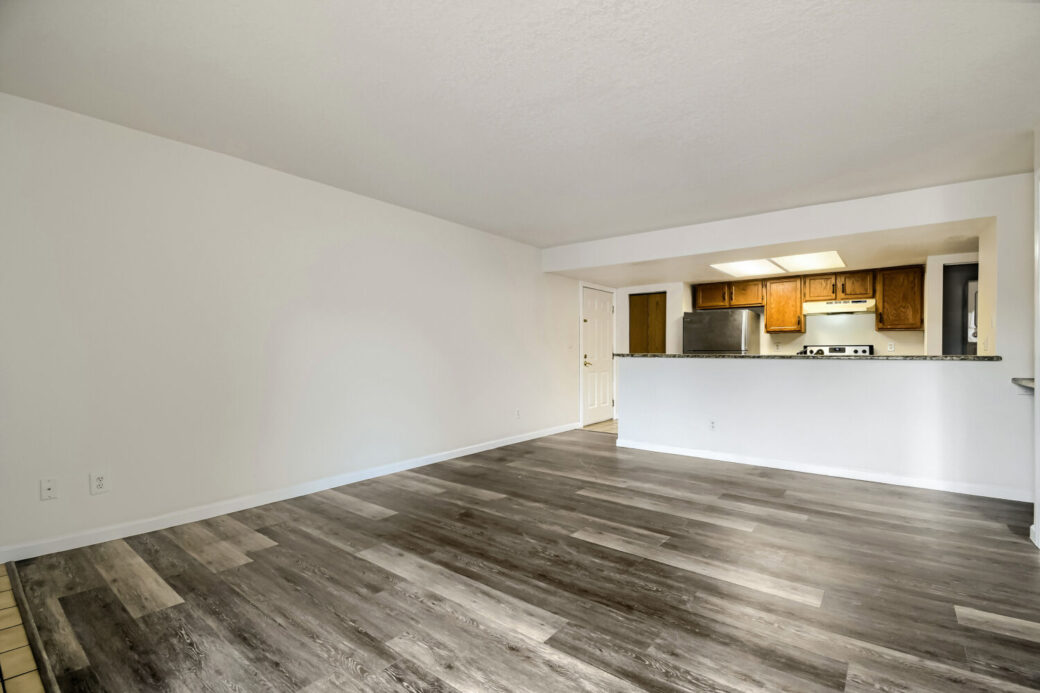 9670 Brentwood Way 103 – Web Quality – 005 – 05 Living Room