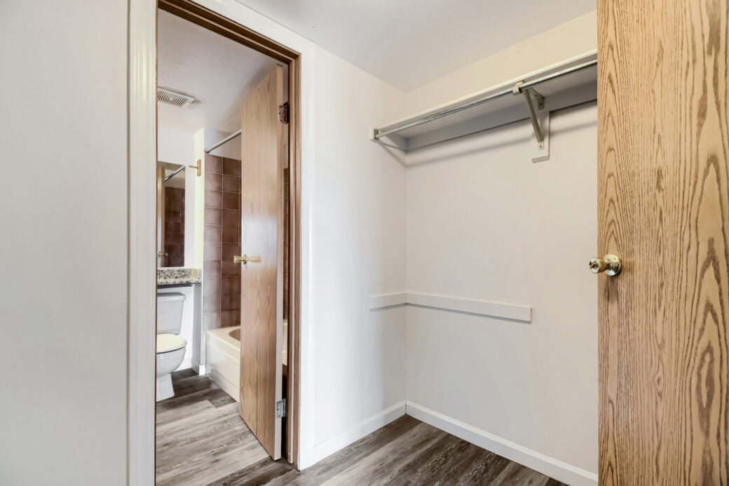 9670 Brentwood Way 103 – Web Quality – 018 – 18 Primary Bedroom Closet