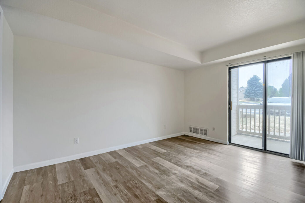 9670 Brentwood Way 103 – Web Quality – 021 – 21 Bedroom